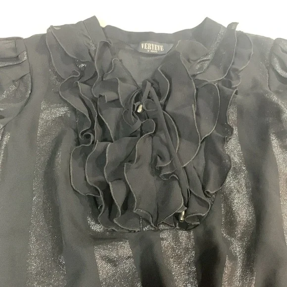 ❤️ Veryeve Ruffeled Blouse - Picture 2 of 5